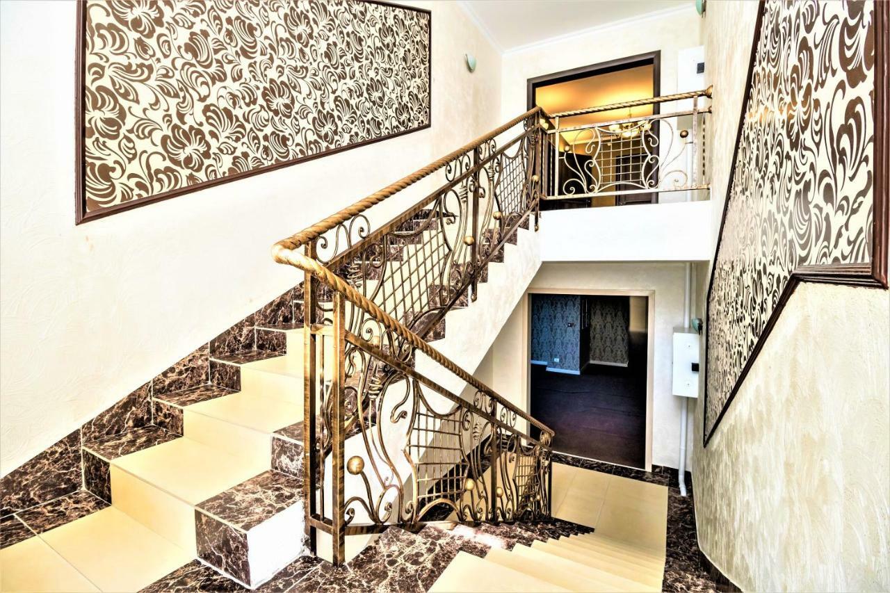 Gokai Hotel Astana Luaran gambar