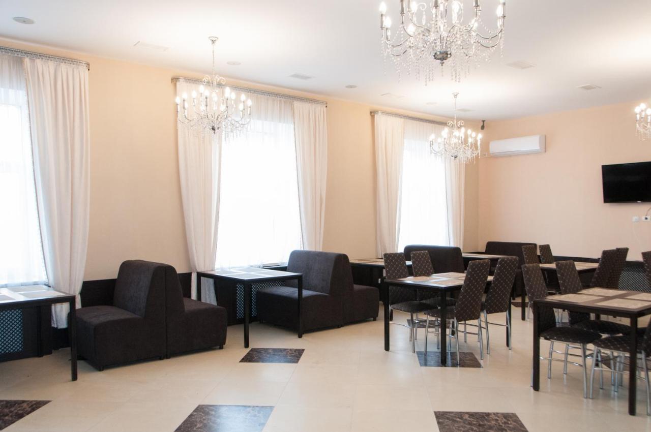 Gokai Hotel Astana Luaran gambar